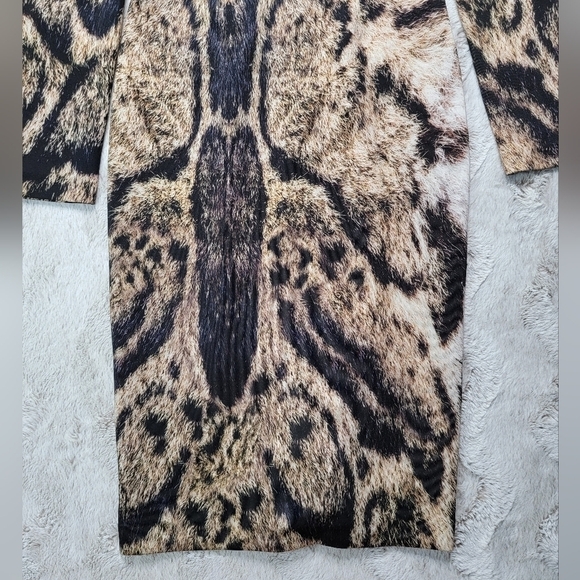 Yigal Azrouël Clouded Leopard Printed Scuba Sheath Fitted Dress NWT Size 6 - Picture 4 of 13